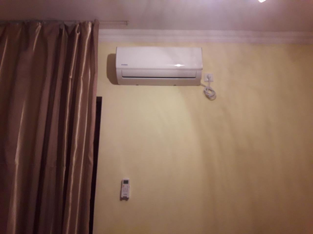 Appartamento Edlen Tbilisi Esterno foto